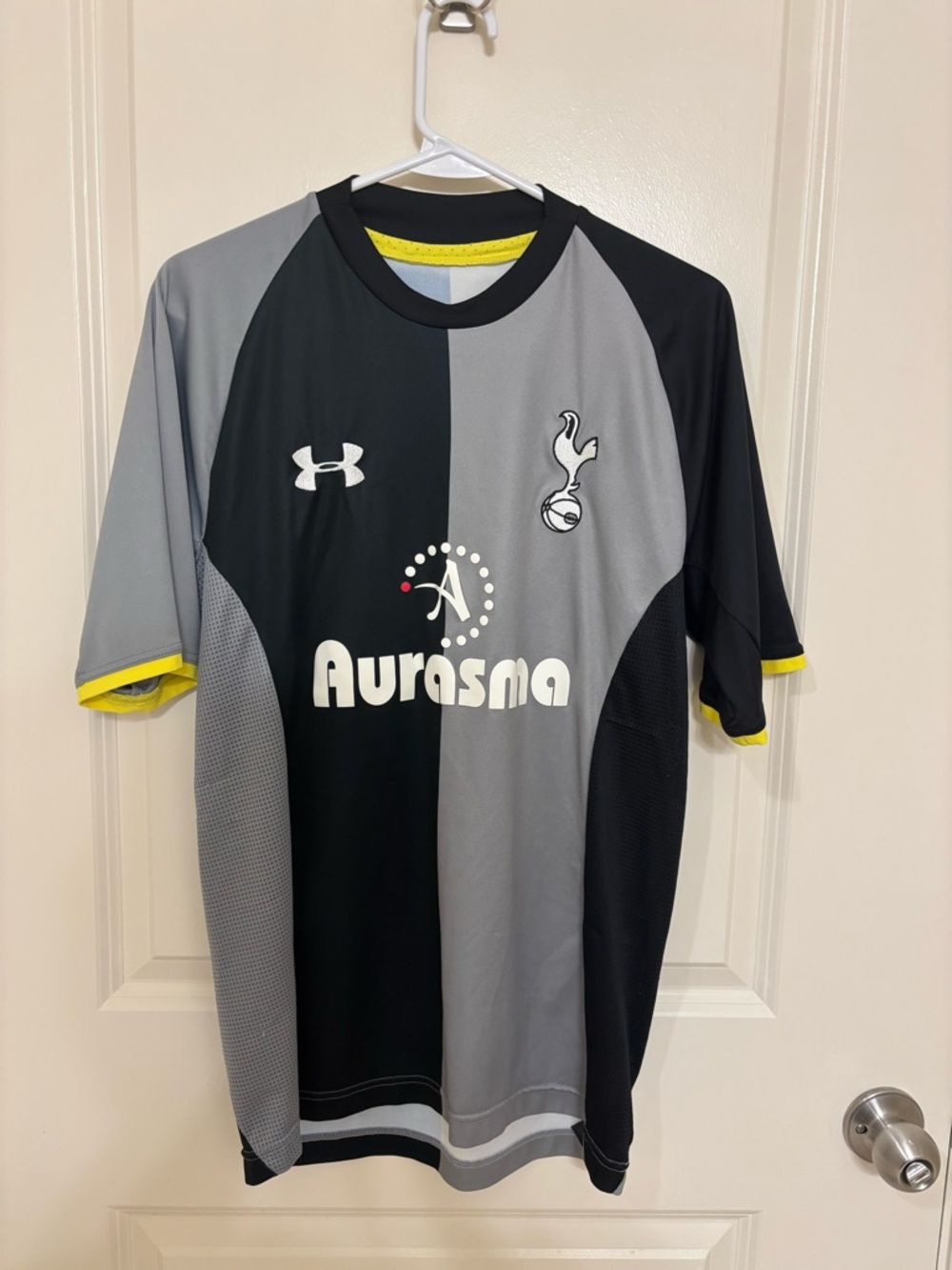 Under Armour Tottenham Hotspur 2012/13 Third Soccer Jersey Size M